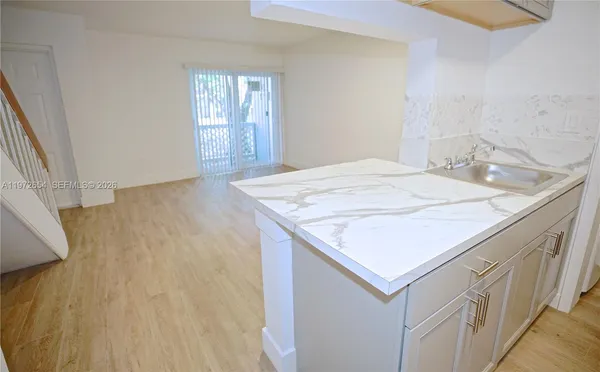 $1,750 | 17425 Northwest 67th Place, Unit B13, Hialeah, FL 33015