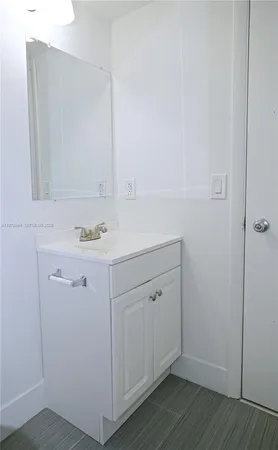 $1,750 | 17425 Northwest 67th Place, Unit B13, Hialeah, FL 33015