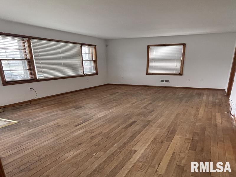 1605 North 19th Street Springfield, IL 62702 - Photo 3 of 12