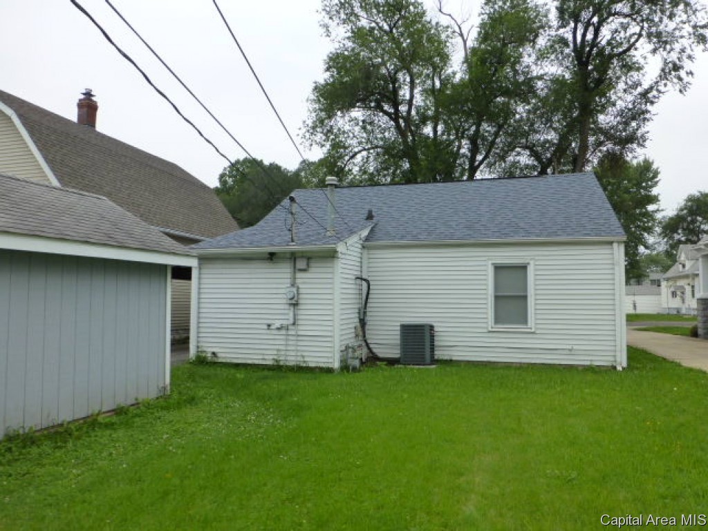 2308 South 14th Street Springfield, IL 62703 - Photo 12 of 12