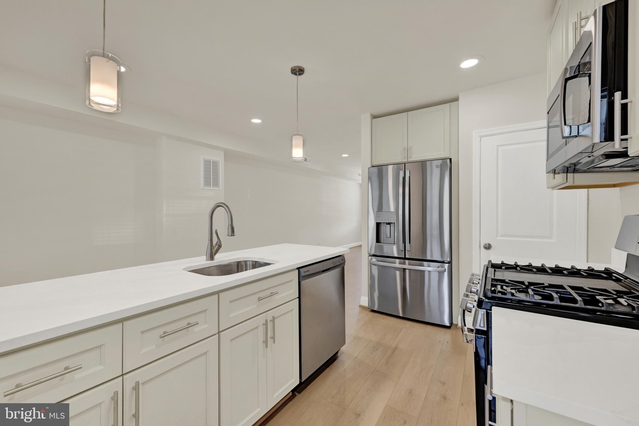 303 Arden Road West Baltimore, MD 21225 - Photo 9 of 18