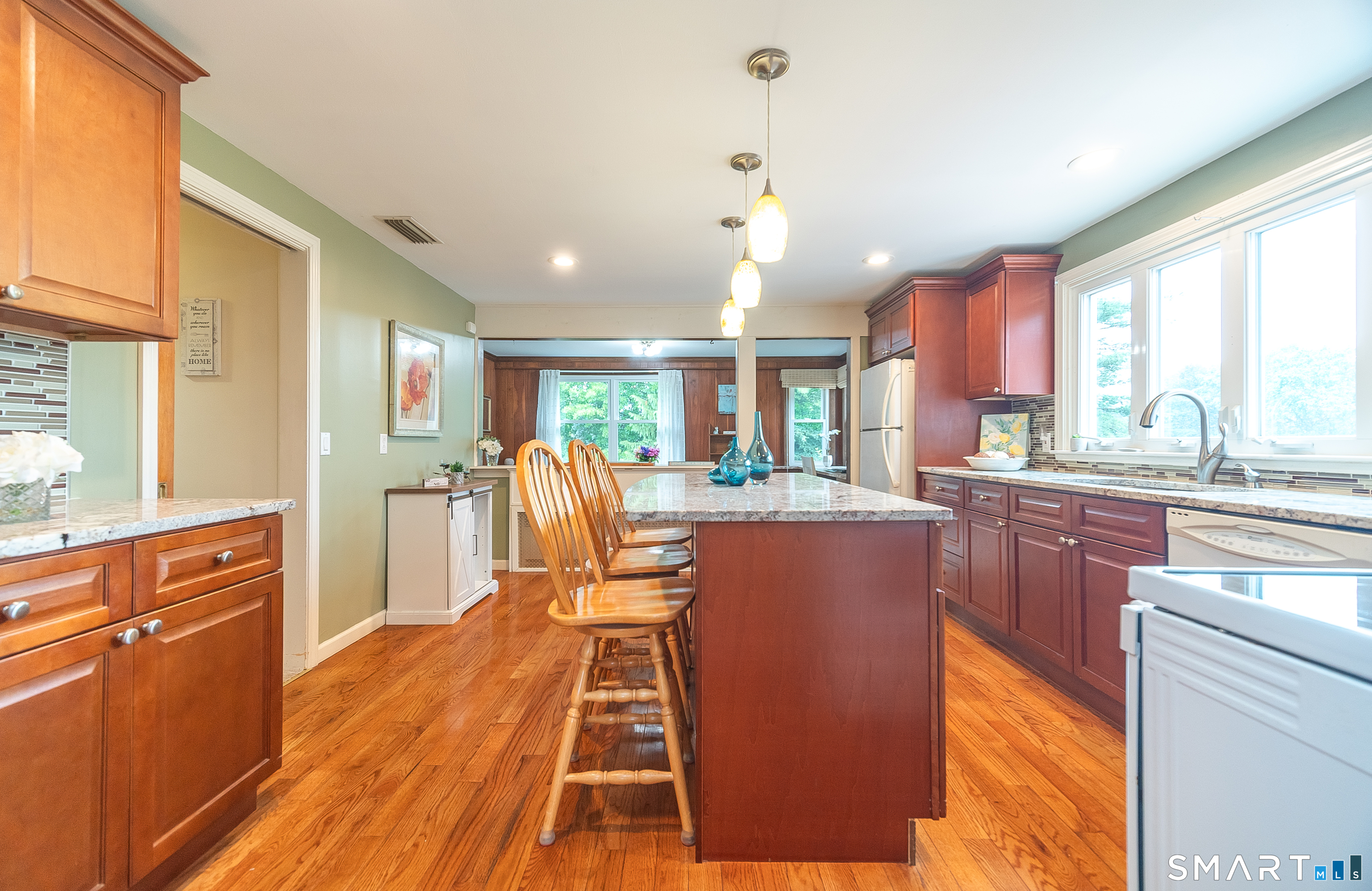 779 Ridge Road Middletown, CT 06457 - Photo 11 of 35