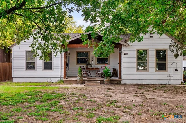 a front view of house with yard