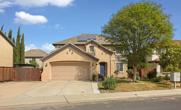 $599,900 | 2036 Tiempo Place, Manteca, CA 95336