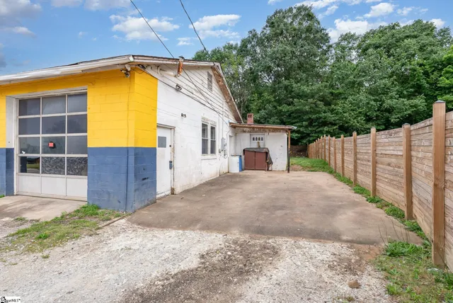 $355,000 | 110 Conway Drive, Greer, SC 29651