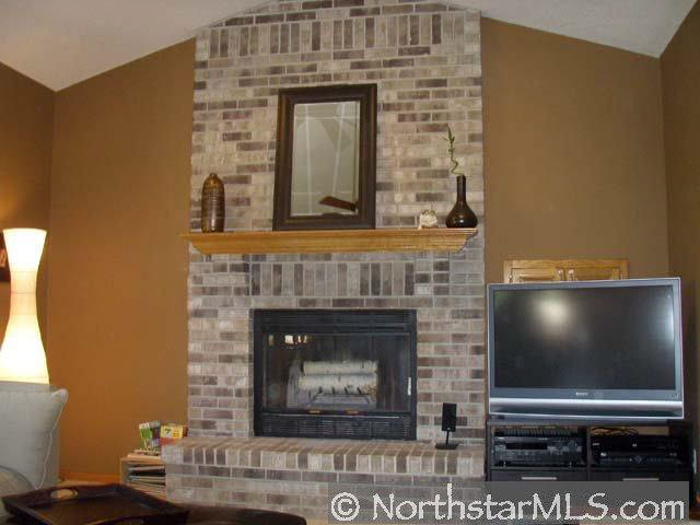 15323 83rd High Road Maple Grove, MN 55311 - Photo 3 of 10 Gallery Image 3