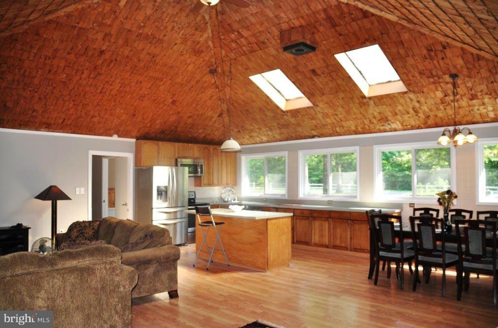 20918 Ewing Road Preston, MD 21655 - Photo 6 of 25 Family Room