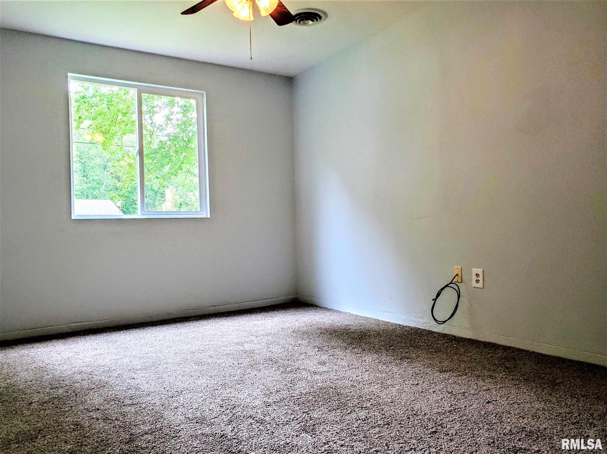 223 Frontenac Road Marquette Heights, IL 61554 - Photo 12 of 18 Gallery Image 12