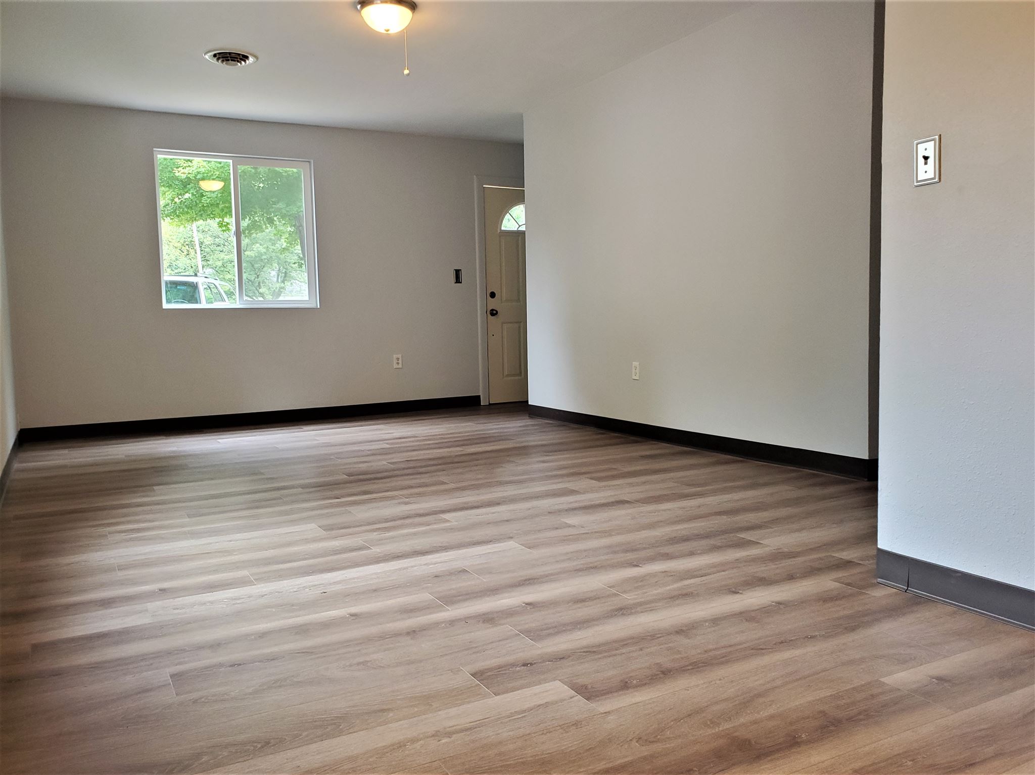 223 Frontenac Road Marquette Heights, IL 61554 - Photo 3 of 18 Gallery Image 3