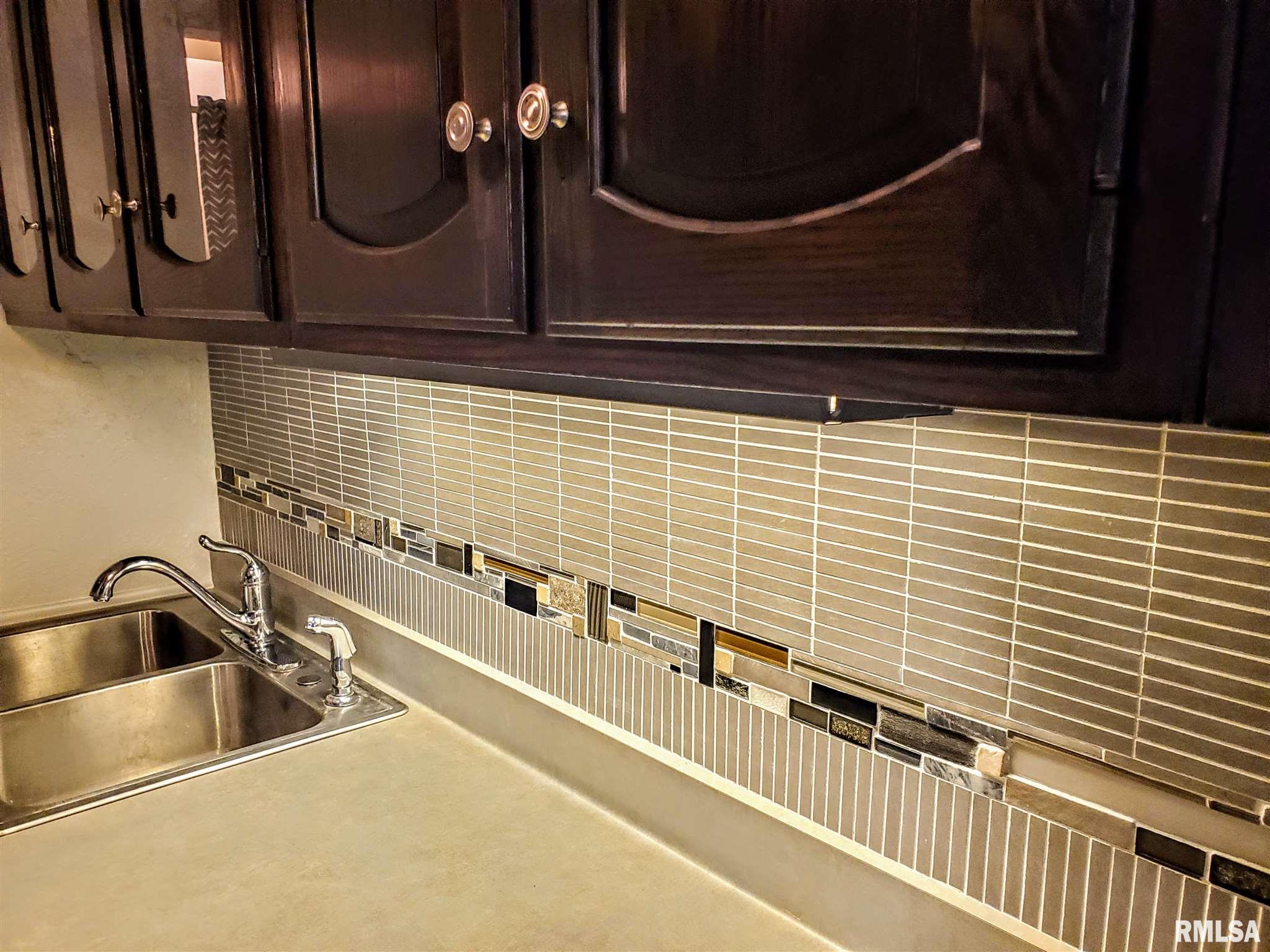 223 Frontenac Road Marquette Heights, IL 61554 - Photo 6 of 18 Gallery Image 6