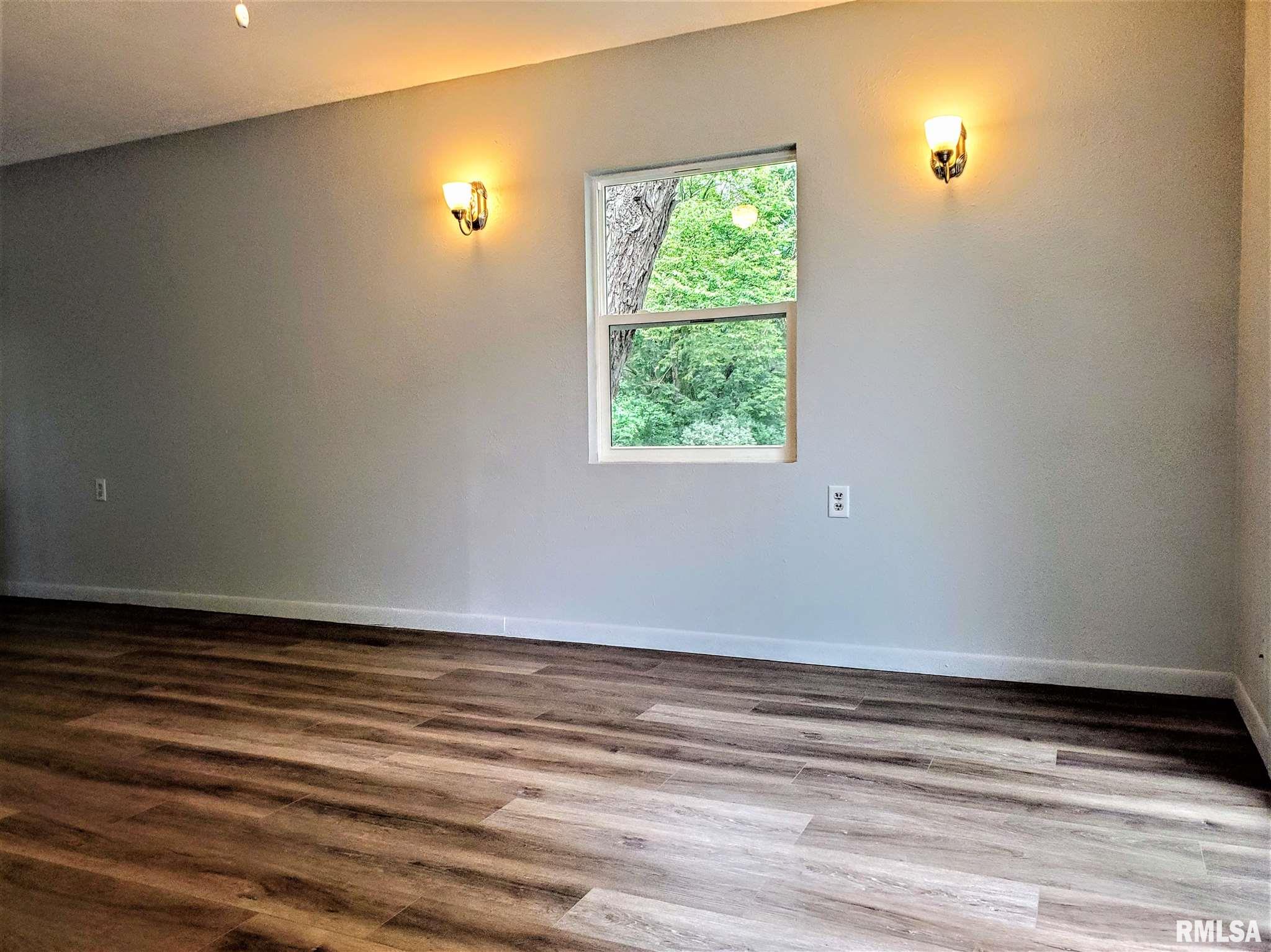223 Frontenac Road Marquette Heights, IL 61554 - Photo 9 of 18 Gallery Image 9