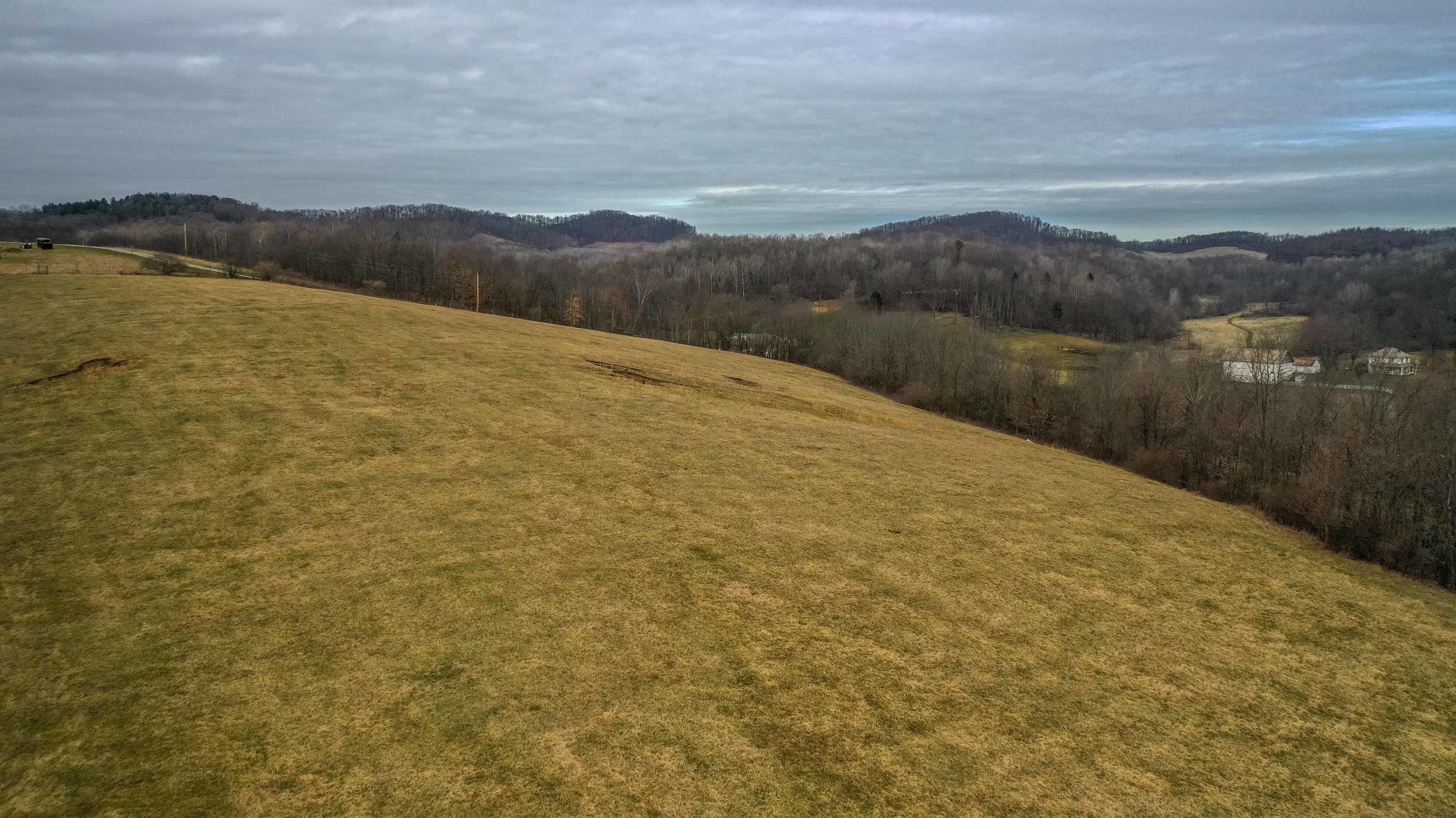 7248 Kinsey Valley Road Southwest New Philadelphia, OH 44663 - Photo 12 of 27