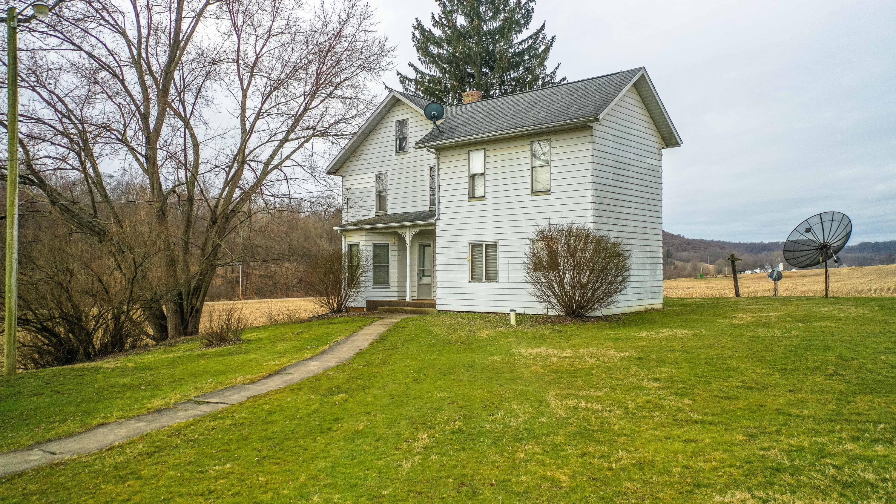 7248 Kinsey Valley Road Southwest New Philadelphia, OH 44663 - Photo 6 of 27
