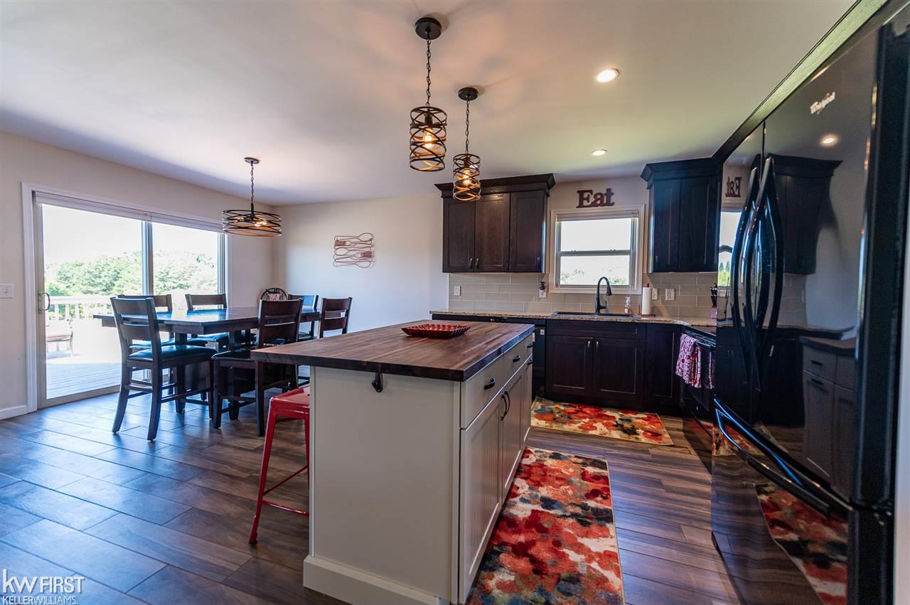 2074 South Washburn Road Davison, MI 48423 - Photo 12 of 61 50021377-11.JPG