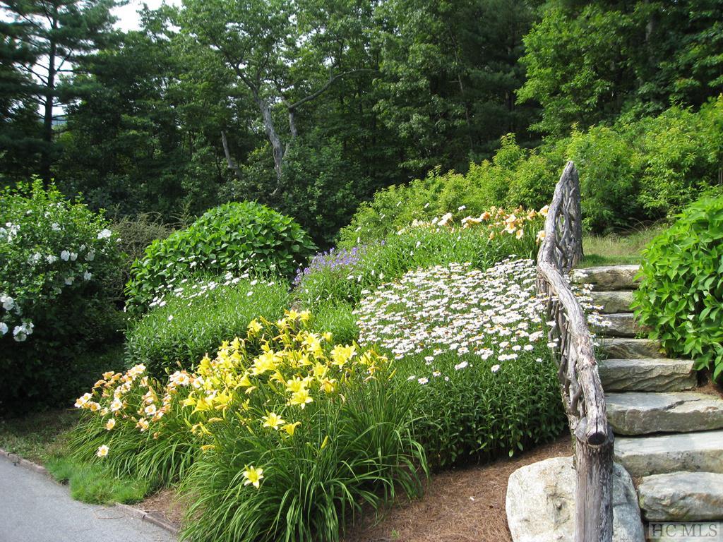 625 Boiling Springs Road Sapphire, NC 28774 - Photo 29 of 32 Gallery Image 29