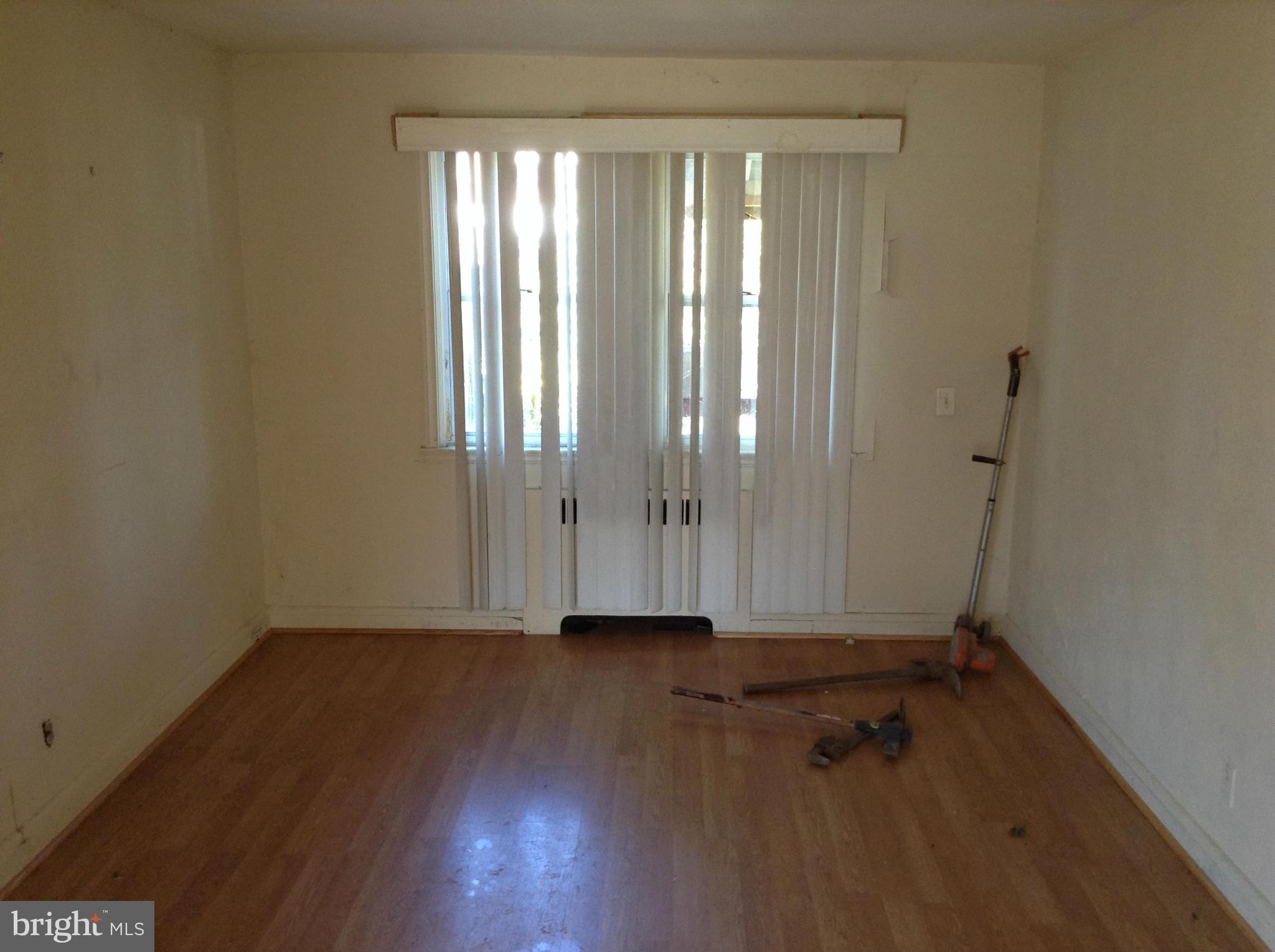 1640 Ralworth Road Baltimore, MD 21218 - Photo 4 of 14 Dining Room