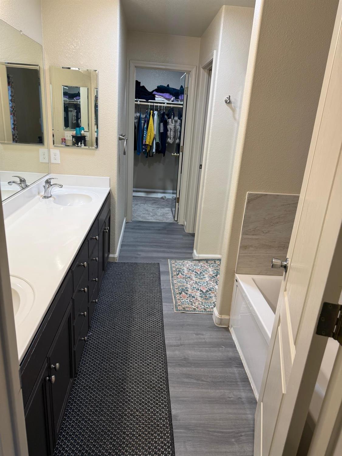 4185 Pathway Lane Turlock, CA 95382 - Photo 9 of 12 Gallery Image 9