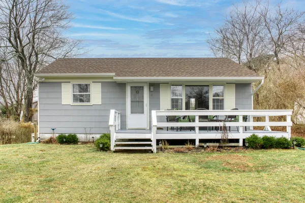 $18,500 | 6 Hoyt Place, Montauk, NY 11954