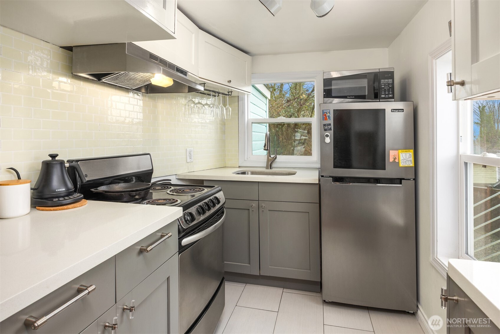 3010 Southwest City View Street Seattle, WA 98126 - Photo 9 of 14