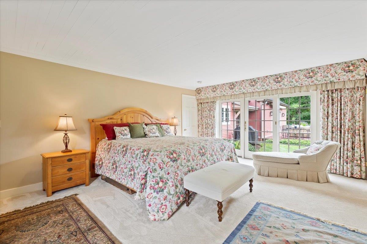 271 Walloomsac Road Bennington, VT 05201 - Photo 23 of 37
