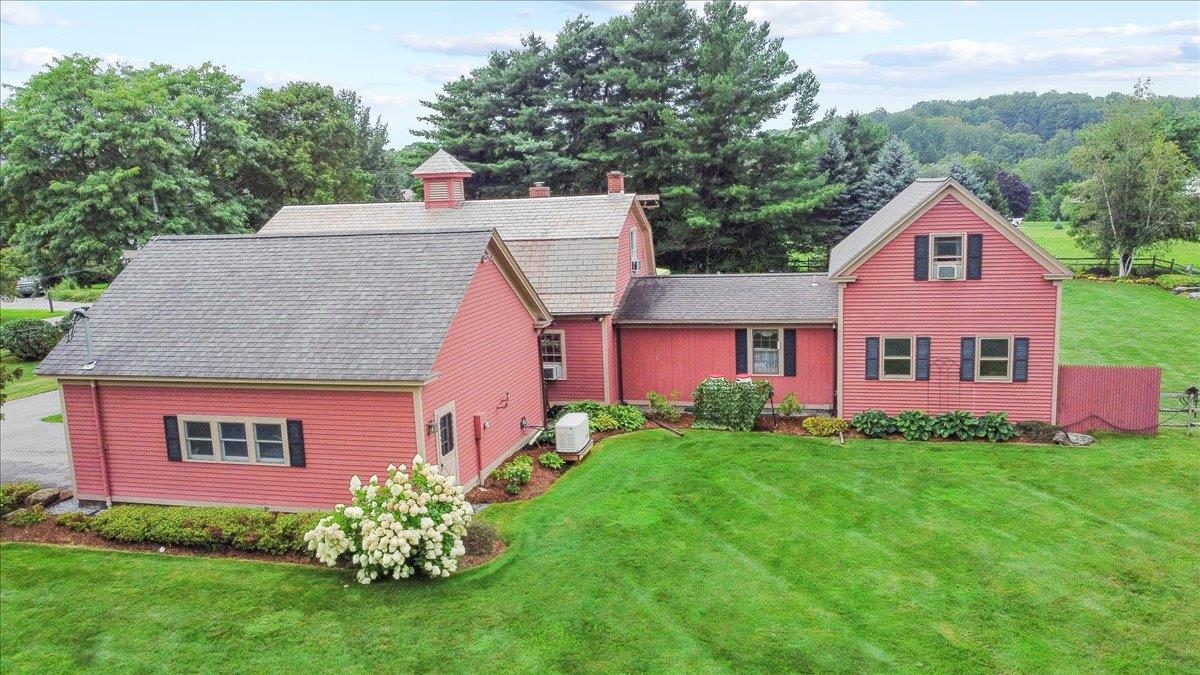 271 Walloomsac Road Bennington, VT 05201 - Photo 5 of 37