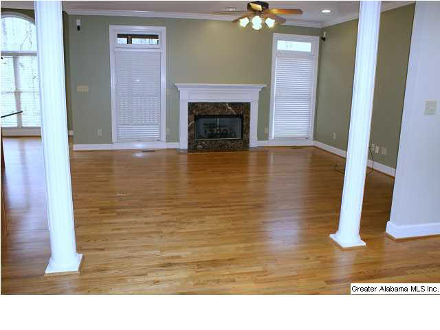 255 Silverleaf Drive Pelham, AL 35124 - Photo 4 of 32
