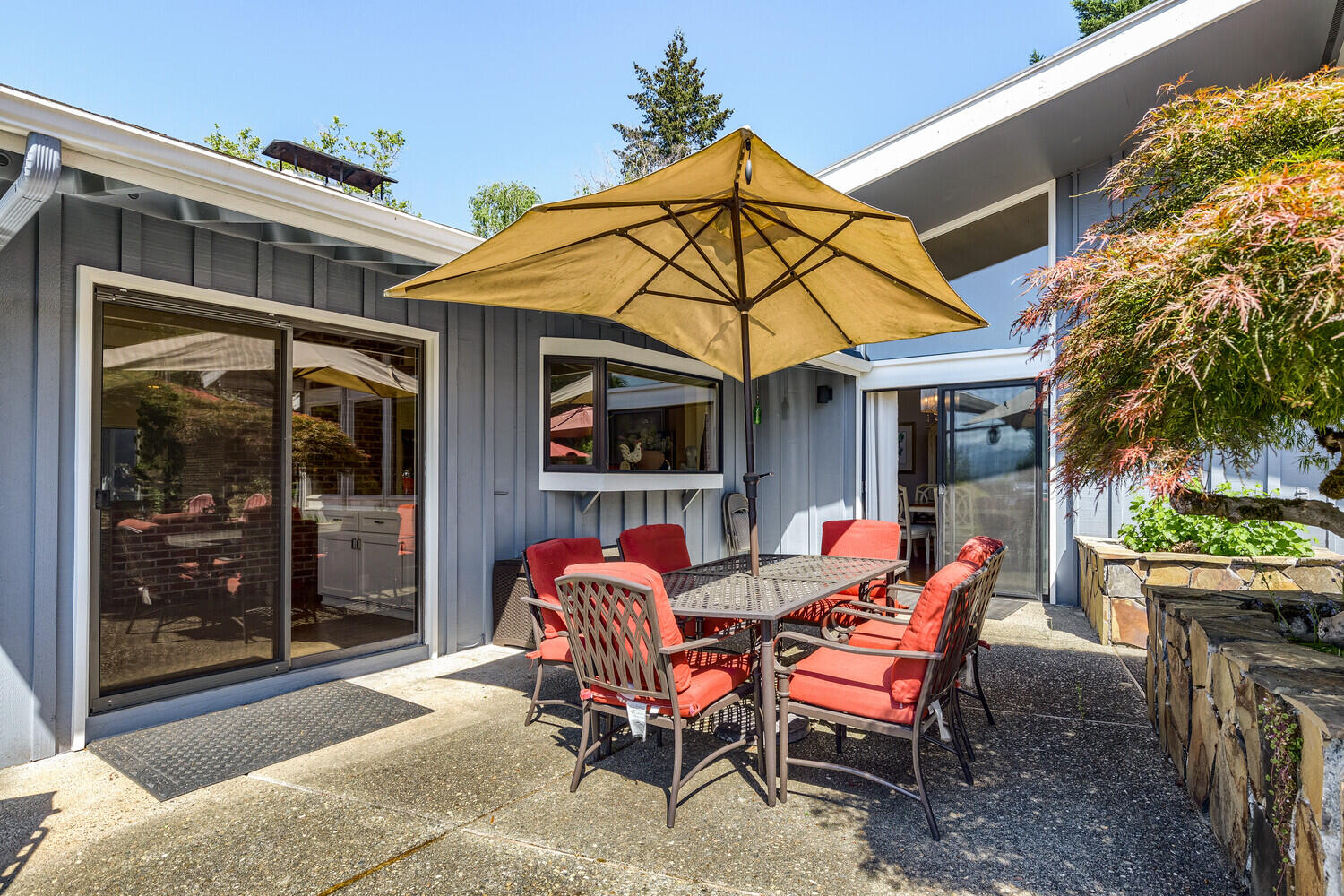2395 Scoville Road Grants Pass, OR 97526 - Photo 8 of 101 9