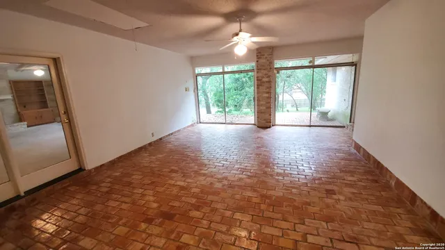 $2,800 | 9349 Blazing Star Trail, San Antonio, TX 78266