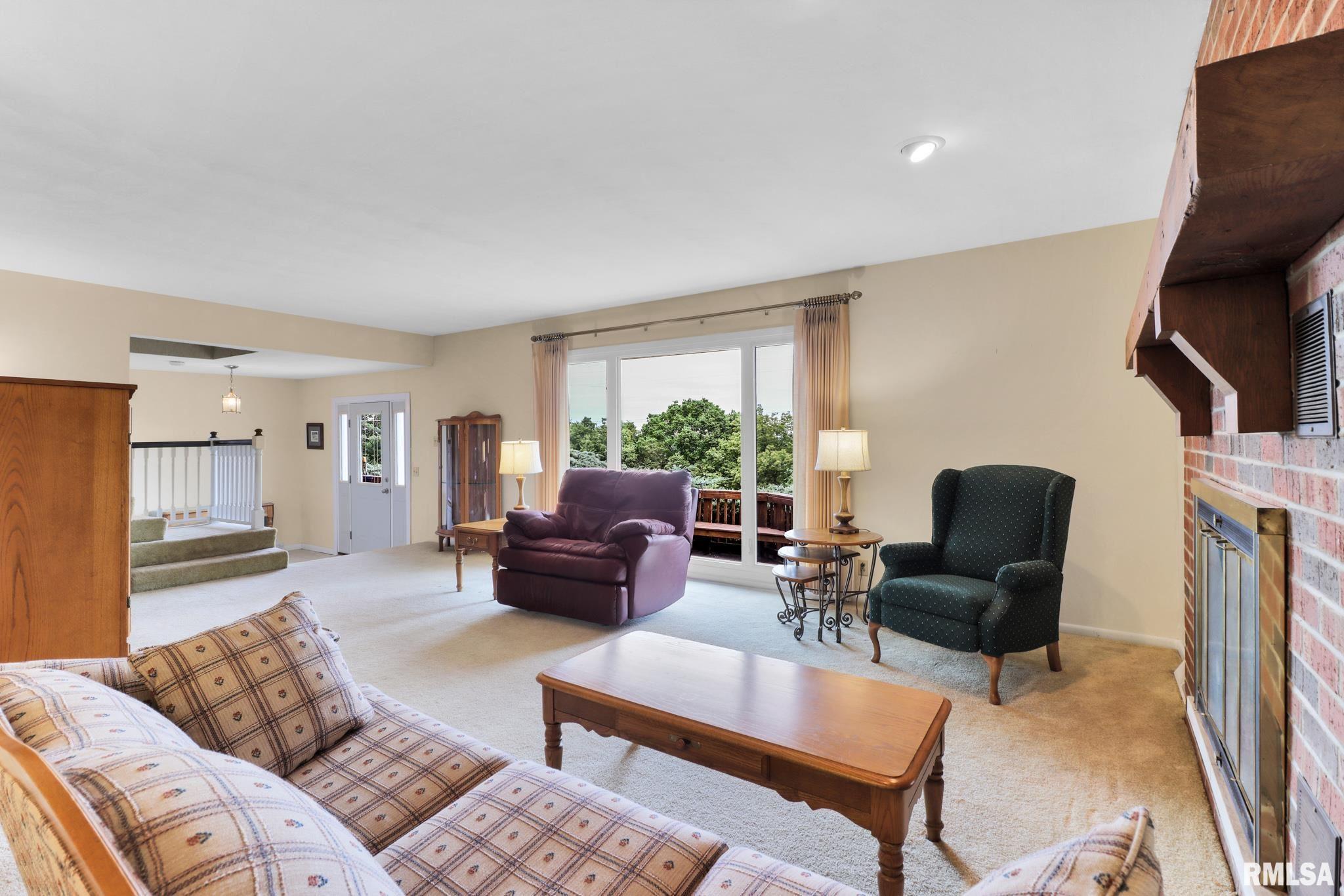 14101 North Ivy Lake Road Chillicothe, IL 61523 - Photo 6 of 42 Gallery Image 6