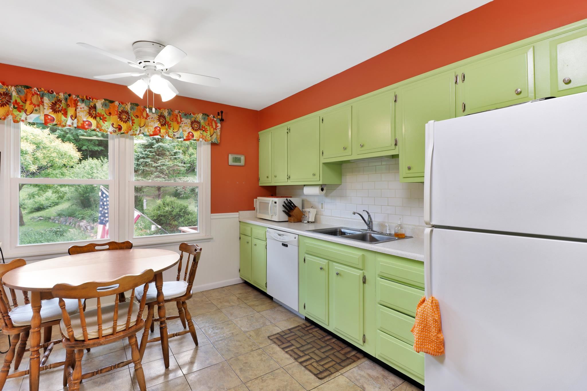 14101 North Ivy Lake Road Chillicothe, IL 61523 - Photo 9 of 42 Gallery Image 9