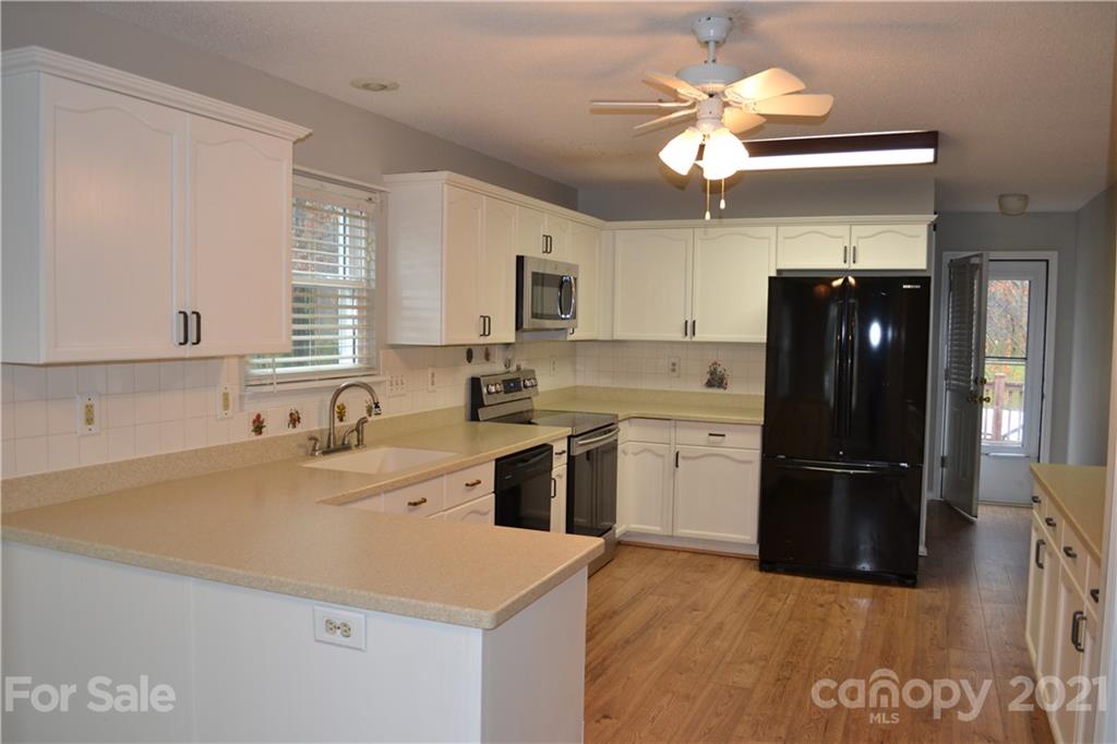 380 Reed Creek Road Mooresville, NC 28117 - Photo 9 of 35 Gallery Image 9