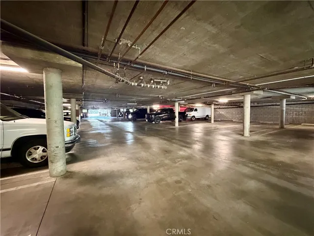 $2,975 | 7013 Haskell Avenue, Van Nuys, CA 91406