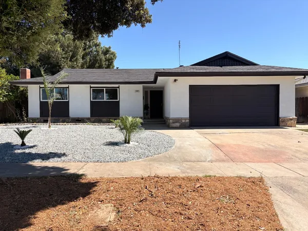 $389,999 | 5356 North Bond Street, Fresno, CA 93710