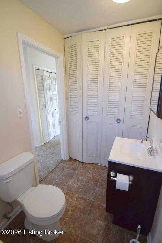 8110 Cooper Chapel Road Louisville, KY 40229 - Photo 18 of 31 DSC_0873