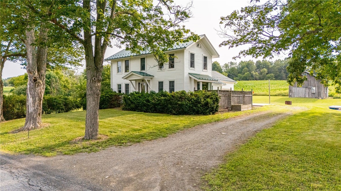 8897 Strutt Street Springwater, NY 14572 - Photo 3 of 43 Gallery Image 3