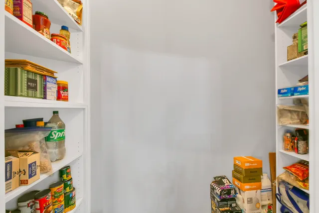 $899,000 | 800 Market Street, Unit 320, Chattanooga, TN 37402