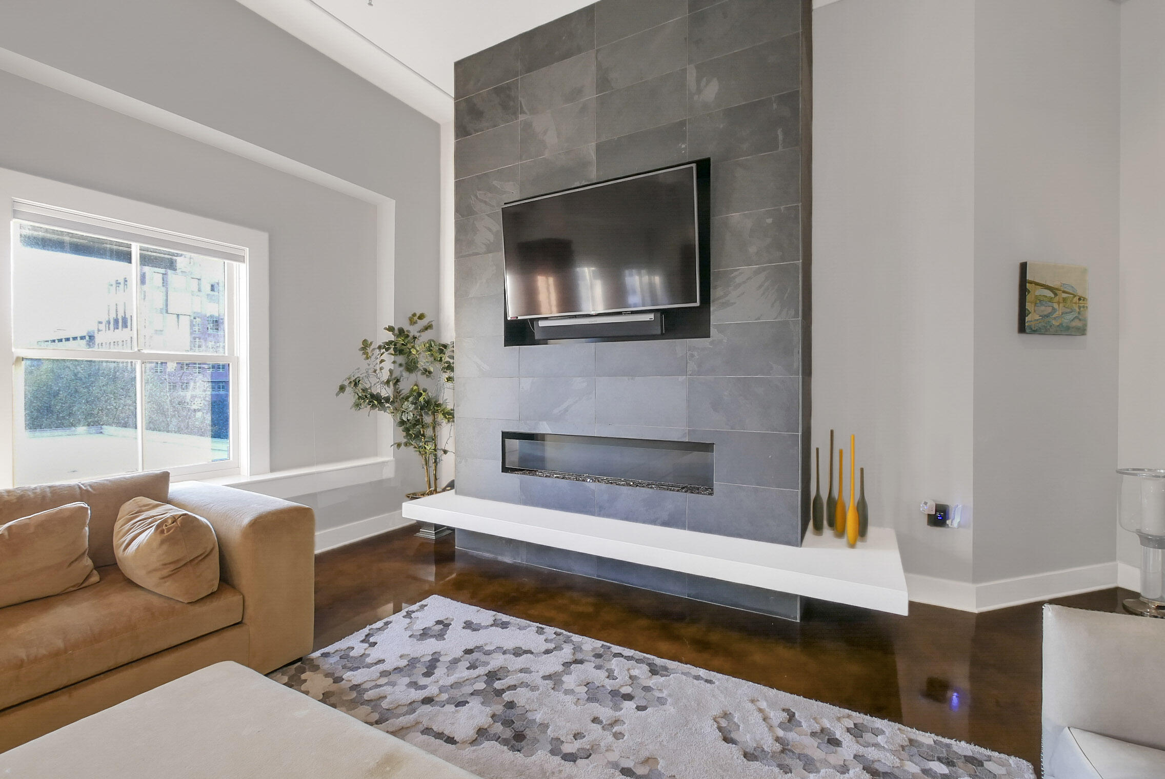 800 Market Street, Unit 320 Chattanooga, TN 37402 - Photo 3 of 45 29-P1660952