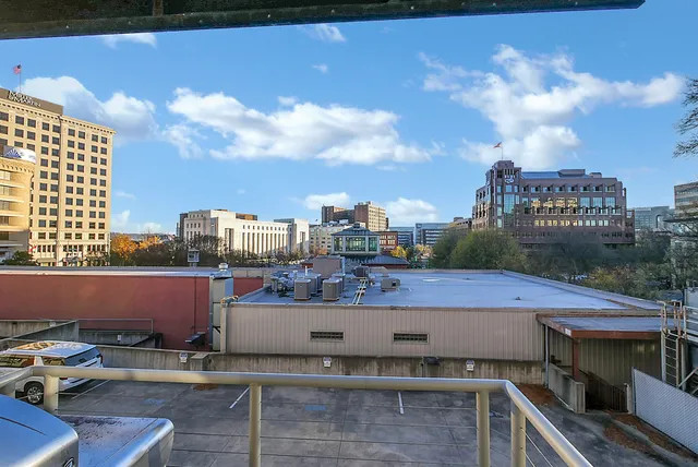 $899,000 | 800 Market Street, Unit 320, Chattanooga, TN 37402