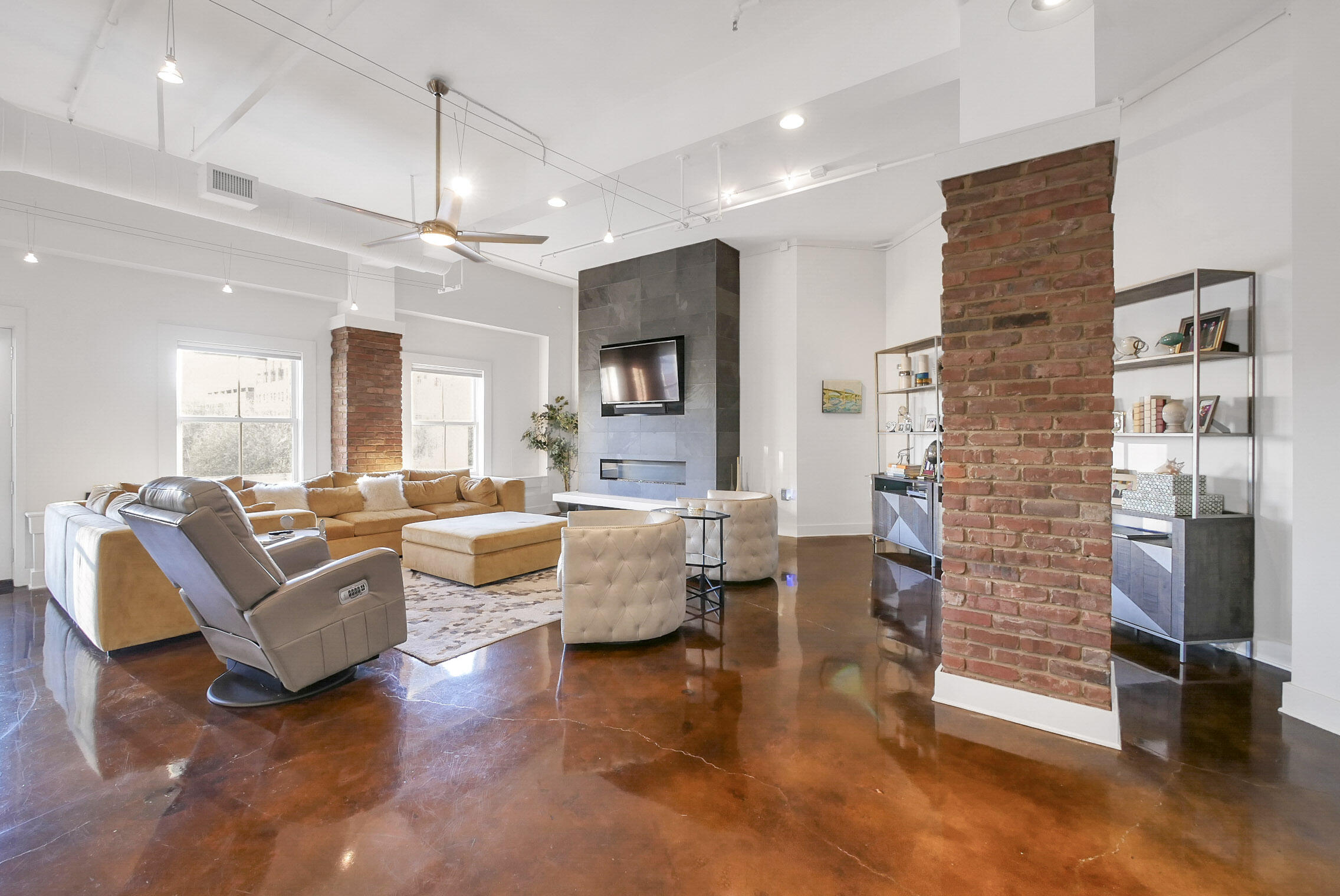 800 Market Street, Unit 320 Chattanooga, TN 37402 - Photo 7 of 45 26-P1660922