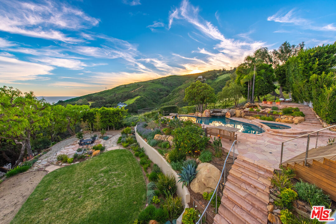 27008 Old Chimney Road Malibu, CA 90265 - Photo 32 of 34