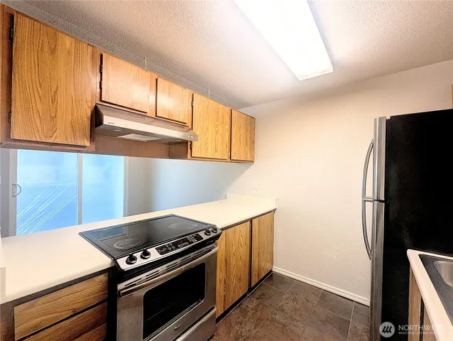 $1,850 | 19853 25th Avenue Northeast, Unit 116, Shoreline, WA 98155