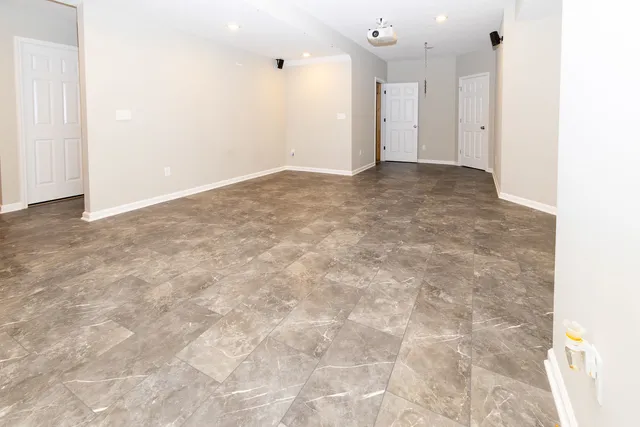 $399,900 | 1307 Longford Lane, Bloomington, IL 61704