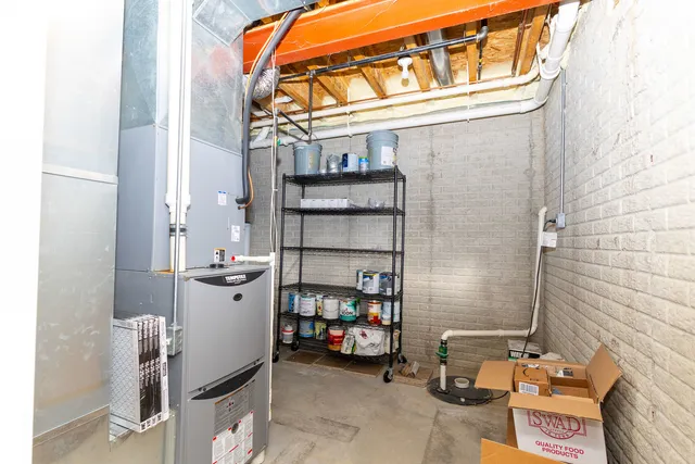 $399,900 | 1307 Longford Lane, Bloomington, IL 61704