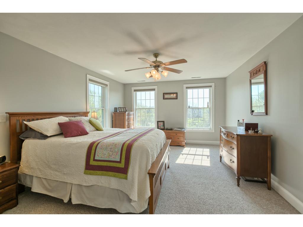 47 Currier Road Pelham, NH 03076 - Photo 21 of 36