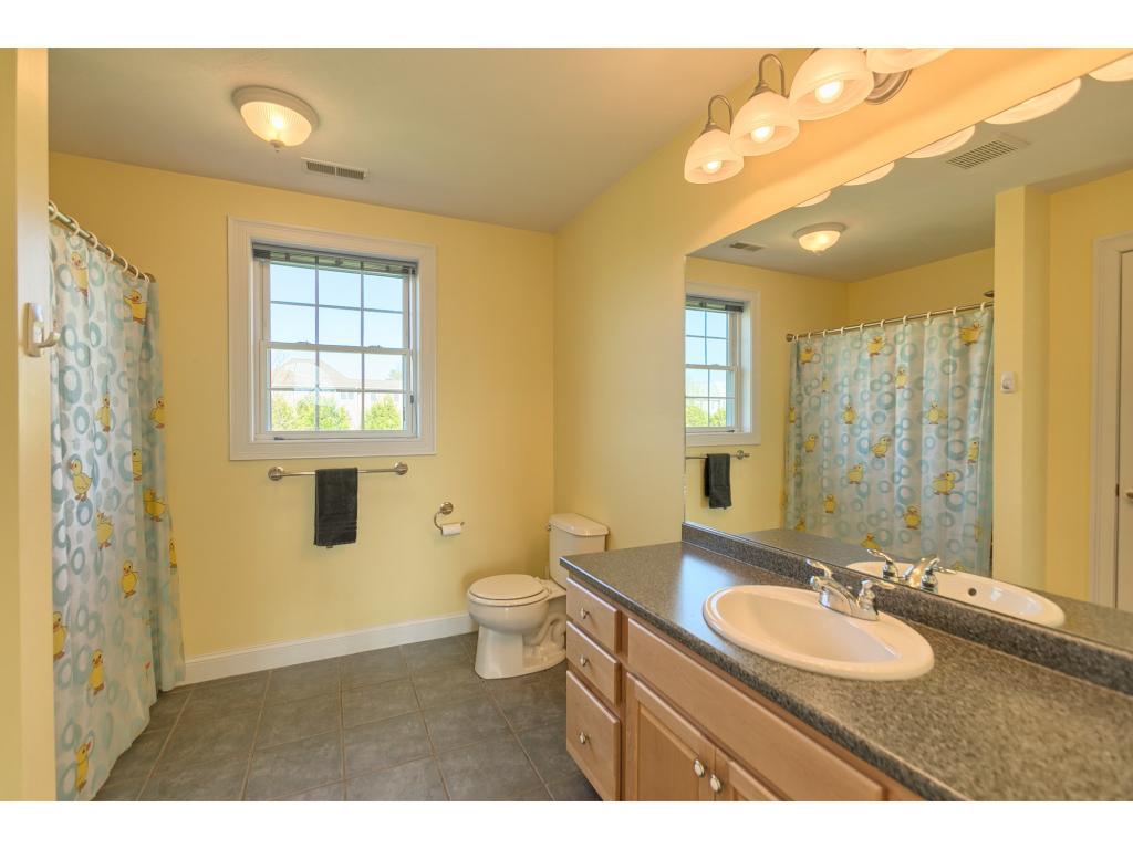 47 Currier Road Pelham, NH 03076 - Photo 28 of 36