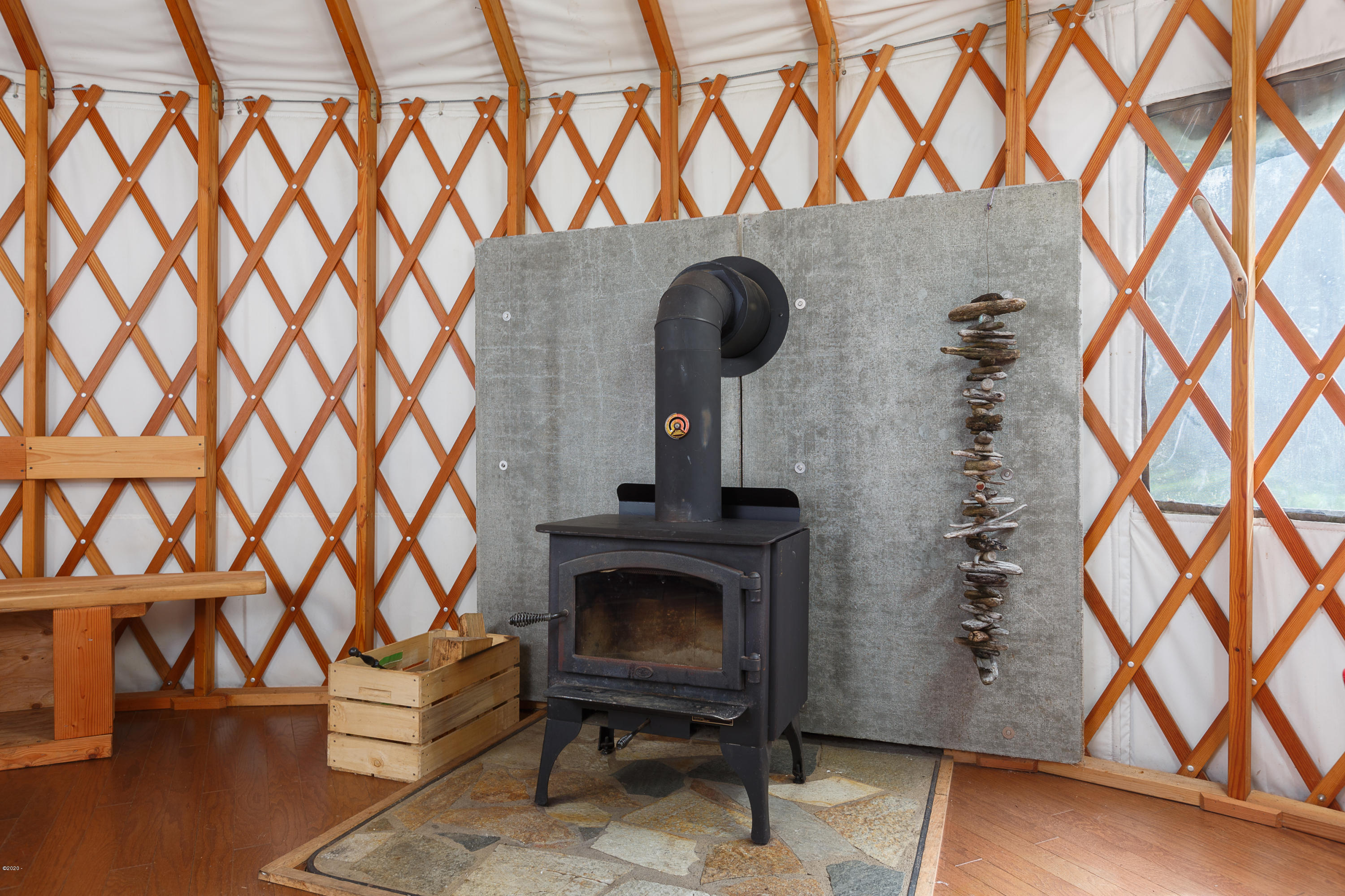 1266 North Yachats River Road Yachats, OR 97498 - Photo 48 of 79 Yurt