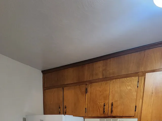 $1,800 | 143 Oneco Avenue, New London, CT 06320