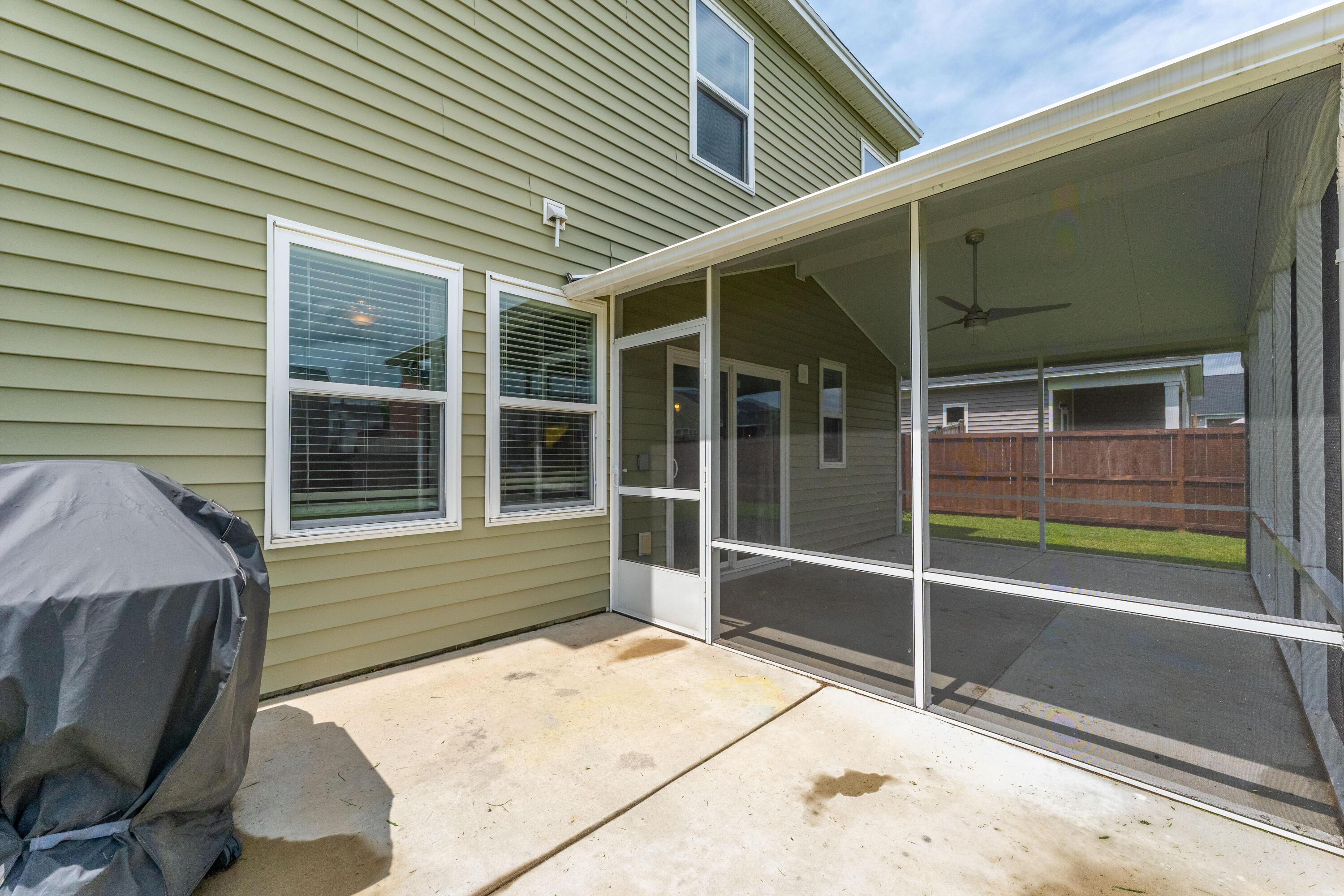 334 Bountiful Drive Moncks Corner, SC 29461 - Photo 10 of 15 P1034151