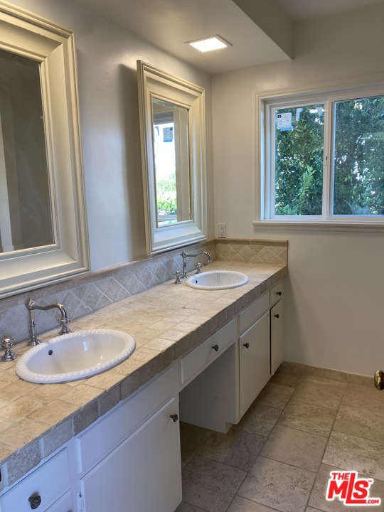 4157 Bon Homme Road Calabasas, CA 91302 - Photo 15 of 22