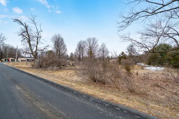 $77,000 | 22889 Red Arrow Highway, Mattawan, MI 49071